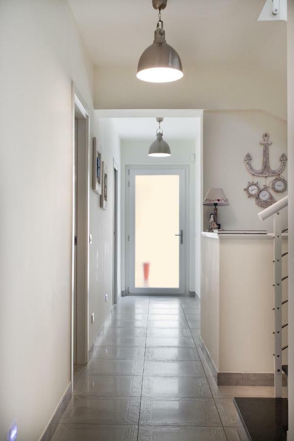 B&B A Due Passi Dal Mare 卡托纳 外观 照片